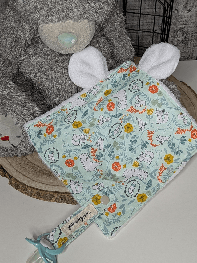 Doudou attache tétine