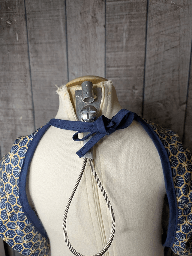 Tablier à manches longues imperméable (9-12 mois)