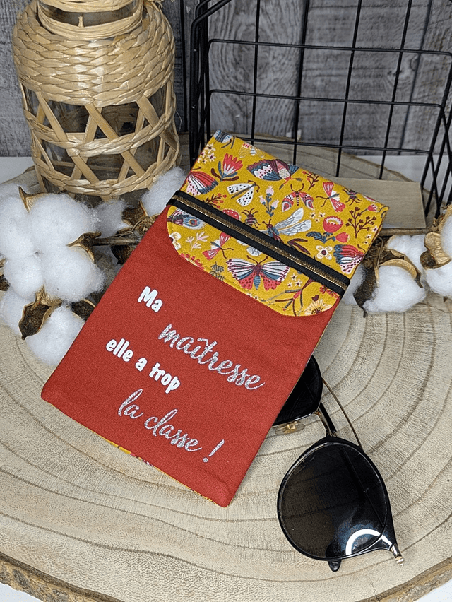Étui à lunettes (ou téléphone)