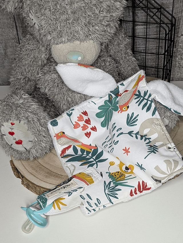 Doudou attache tétine