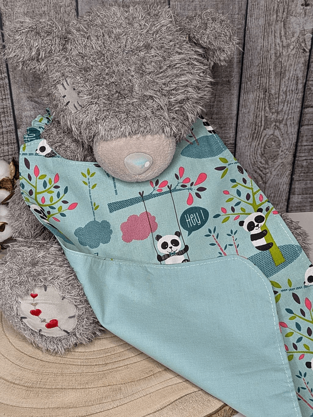 Serviette élastique maternelle 