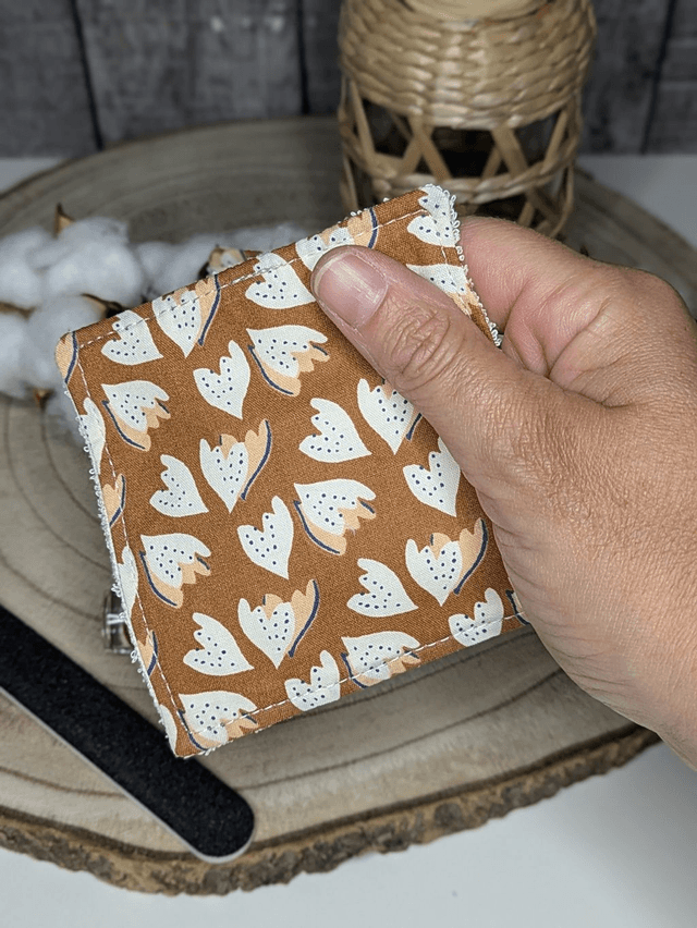 Lingettes lavables spéciales vernis à ongles